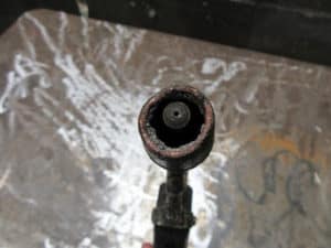 Contact tip not central to gas shroud